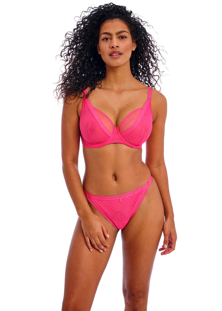 Tailored Love Potion UW High Apex Plunge Bra